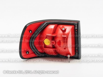 AD A8 94->02 tail lamp outer R MARELLI