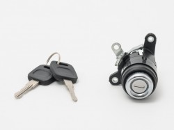 AD 80 78->86 trunk lock lock with keys same AD 80 86->91