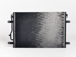 AD A4 01->04 condenser 615X410X16 without receiver dryer 1.6/1.8T/2.0/2.4/3.0/1.9D/2.5D VALEO
