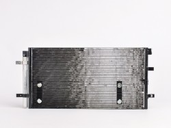 AD A4 08->11 radiators KOND 680X343X16 ar sausinātāju 1.8/2.0/2.7/3.0/3.2/4.2 MAHLE PREMIUM