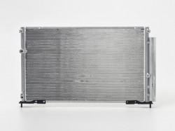 HN Civic 05->11 condenser 646x384x16 OE 80110-SNL003