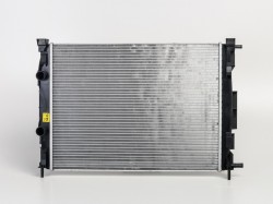 RN Megane 02->05 radiators 1.6/2.0/1.5D/1.9D MAN/AUT +/-KOND 587X430X26 RA63765