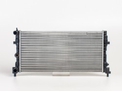 VW Polo 09->17 radiators 1.2 650x322x34 RA640012