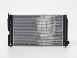 TT Avensis 03->06 radiators 2.0D-4D MAN +/-KOND 625X378X25 RA64647A