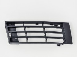 AD A4 99->01 bumper grille R