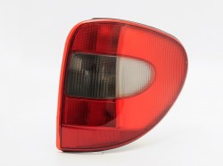 CH Voyager 05->08 aizmugures lukturis R modelis ar plati DEPO