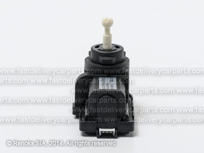 AD A4 99->01 head lamp motor L=R TYC